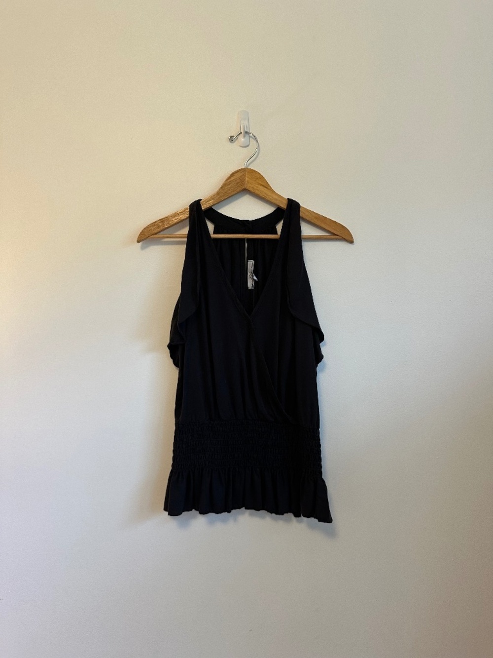 Red Haute NWT Sleeveless Smocked Wrap Blouse in Black | Size Small